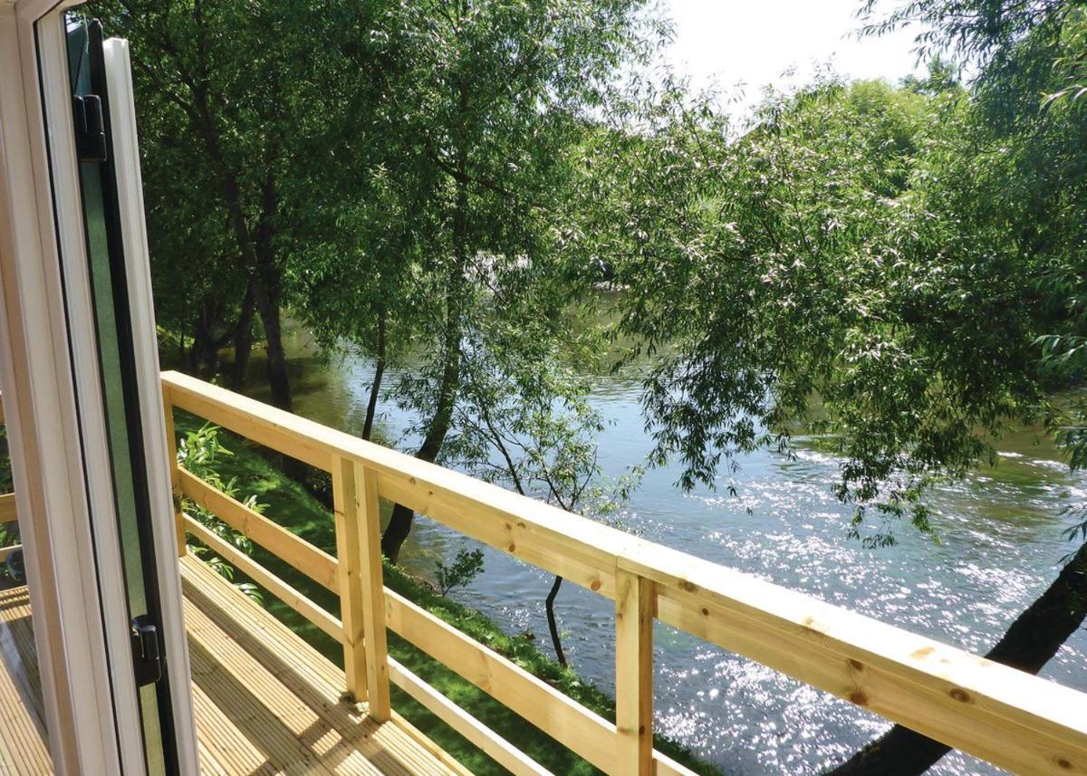 Hôtel Weir Country Park à Holtby Extérieur photo